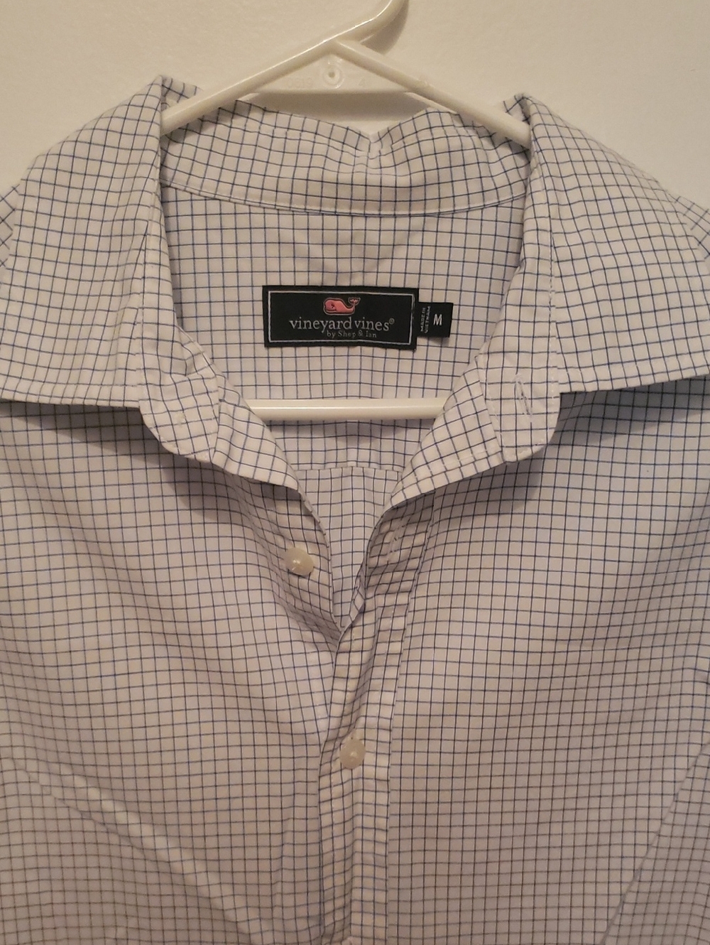 Vineyard Vines Men’s White Shirt with Navy Windowpane Check